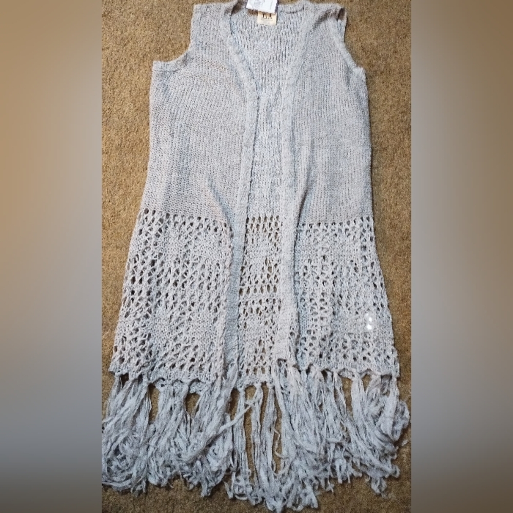 NWT PPLA Gray Knit Vest with Fringe